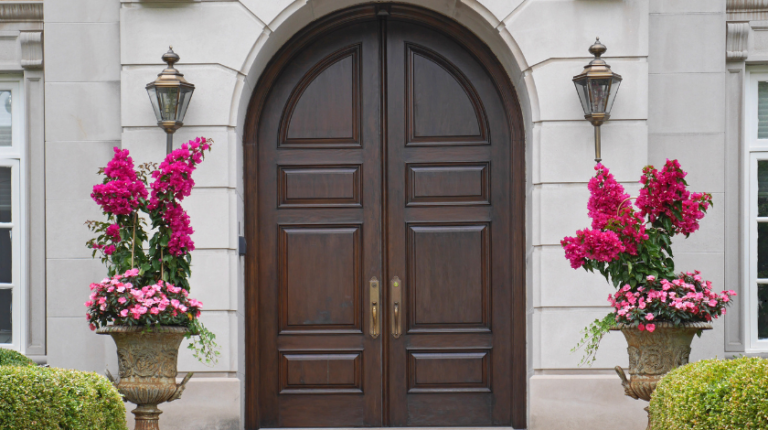 Wooden Accademymdoor